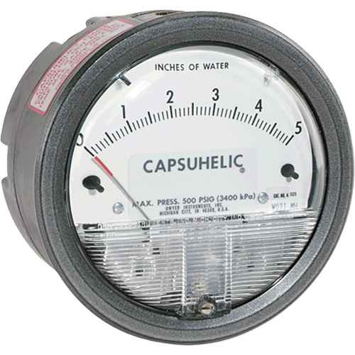 [HC051] Manomètre différentiel avec échelle verticale et étui de série 4000 CapsuhelicMD (HC051)