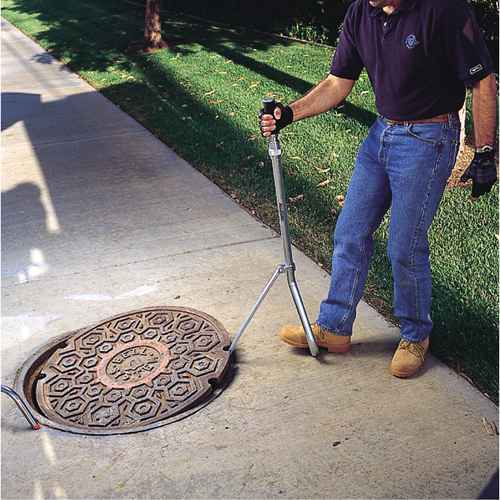 [BB204] Manhole Lid Lifters (BB204)